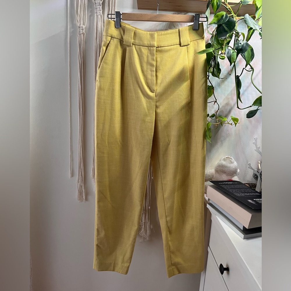 H&M yellow pants